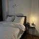 Banesë për Qira në Кукушка, Komuna e Qendrës, Shkup — Jepet me qira apartament modern i pajisur në Debar Maalo — fotografi 8