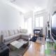 Banesë për Qira në Centar, Komuna e Qendrës, Shkup — Jepet me qera apartament 3-dhomësh i mobiluar në Qendër — fotografi 1