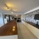 Banesë për Qira në Karposhi, Shkup — Apartament 190m² modern i pajisur në Taftalixhe 1 — fotografi 1