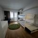 Banesë për Qira në Komuna e Qendrës, Shkup — Apartament plotësisht i pajisur 100m2 në Qendër — fotografi 2