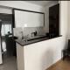 Banesë për Qira në Komuna e Qendrës, Shkup — Apartament plotësisht i pajisur 100m2 në Qendër — fotografi 3