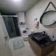 Banesë për Qira Komuna e Qendrës, Shkup. Kati 4 — APARTAMENT PLOTËSISHT I PAJISUR 65M2 NË QENDËR — fotografi 7