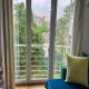 Banesë për Qira në Komuna e Qendrës, Shkup — Apartament plotësisht i mobiluar në Debar Maalo — fotografi 4