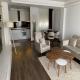 Banesë për Qira në Komuna e Qendrës, Shkup — APARTAMENT I PAJISUR MODERN NË QENDËR — fotografi 2