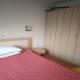Banesë për Qira në CRVENA VODA, Komuna e Qendrës, Shkup — APARTAMENT DYDHORESH NË DEBAR MAALO — fotografi 2