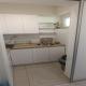 Banesë për Qira në бул. 11 Октомври, Komuna e Qendrës, Shkup — APARTAMENT TRE-DHOMËSH I ZBRAZËT PËR QËLLIME BIZNESI NË QENDËR — fotografi 2