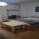 Banesë për Qira në Dame Gruev, Komuna e Qendrës, Shkup — APARTAMENT I REHATSHËM TRE-DHOMËSH NË QENDËR, PRANË KUVENDIT — fotografi 2