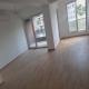 Banesë për Qira në Титовелешка 63, Komuna e Qendrës, Shkup — APARTAMENT TRE DHOMËSH I ZBRAZËT NË QENDËR, MADŽIR MAALO — fotografi 1