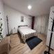 Banesë për Qira në Karposhi, Shkup — Jepet me qira apartament tre-dhomësh në Hrom — fotografi 3