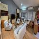 Banesë për Shitje në Франклин Рузвелт, Karposhi, Shkup — SHITET APARTAMENT ME GALERI — fotografi 1